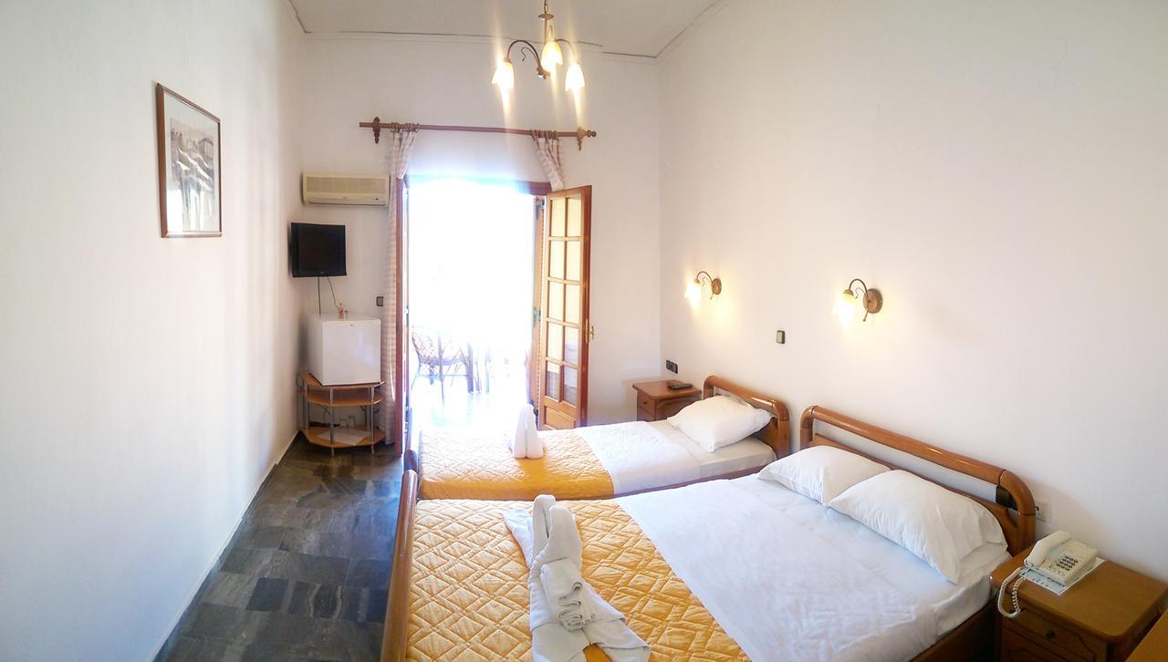 Regina Hotel Vasilátika Eksteriør billede